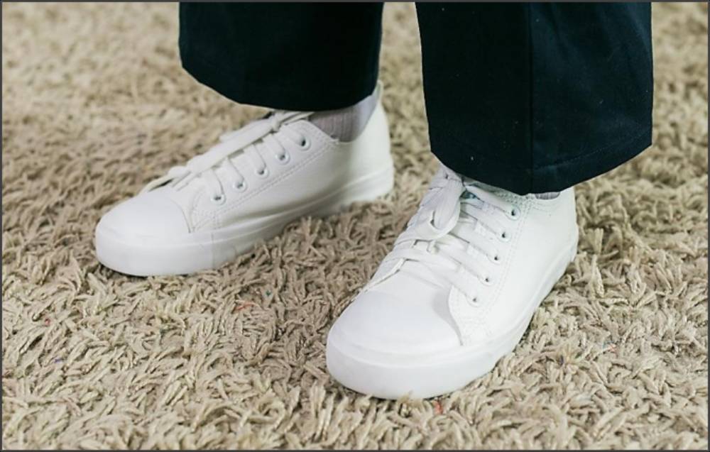 Shoelace White